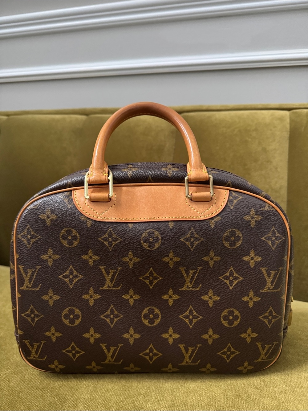 Louis Vuitton Monogram Dome Handbag in Brown & Tan Leather - Picture 4 of 12